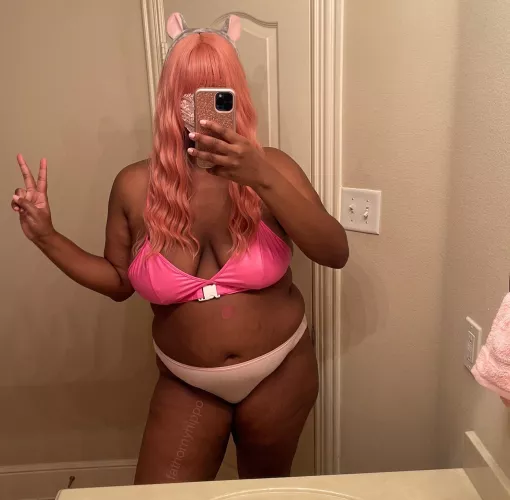 Feeling peace loving my chubby body! π