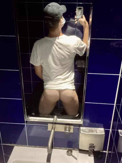 feeling peachy today 🍑