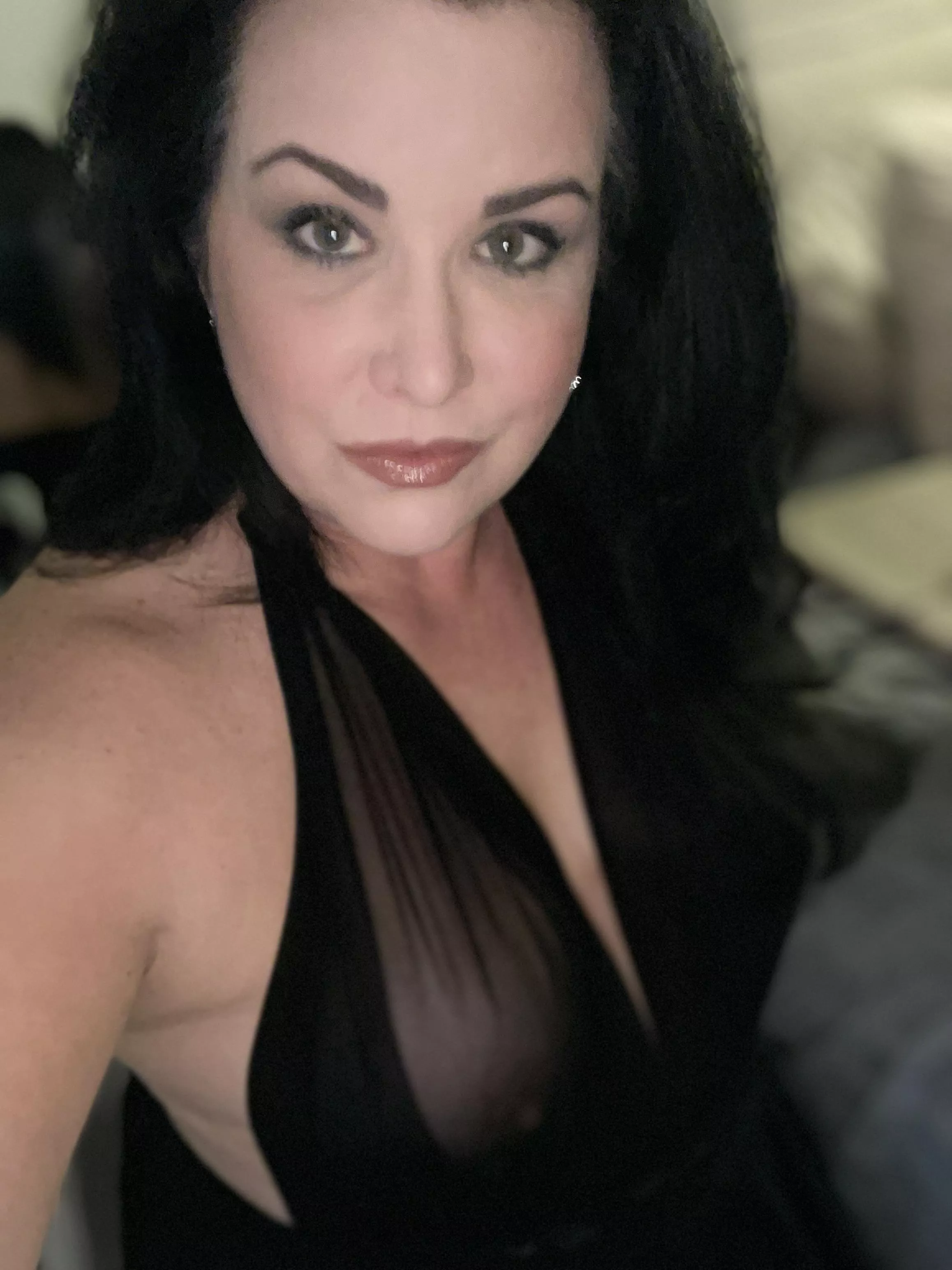 Feeling quite milfie tonight… (f)55