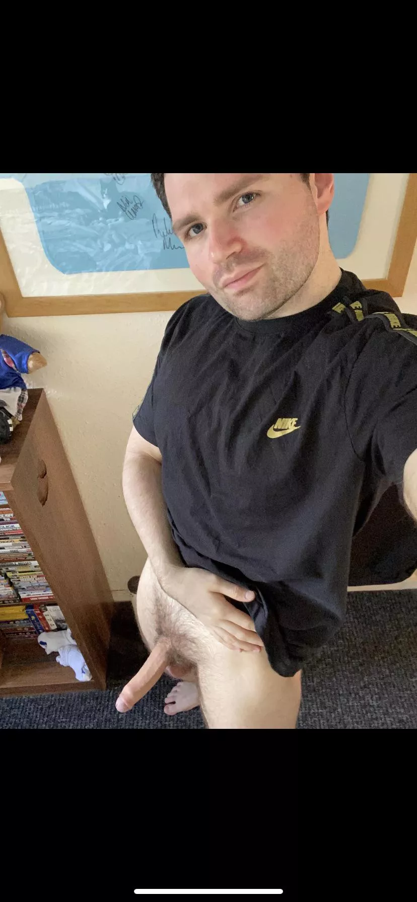 Feels like a no pants type of day 💁🏻‍♂️