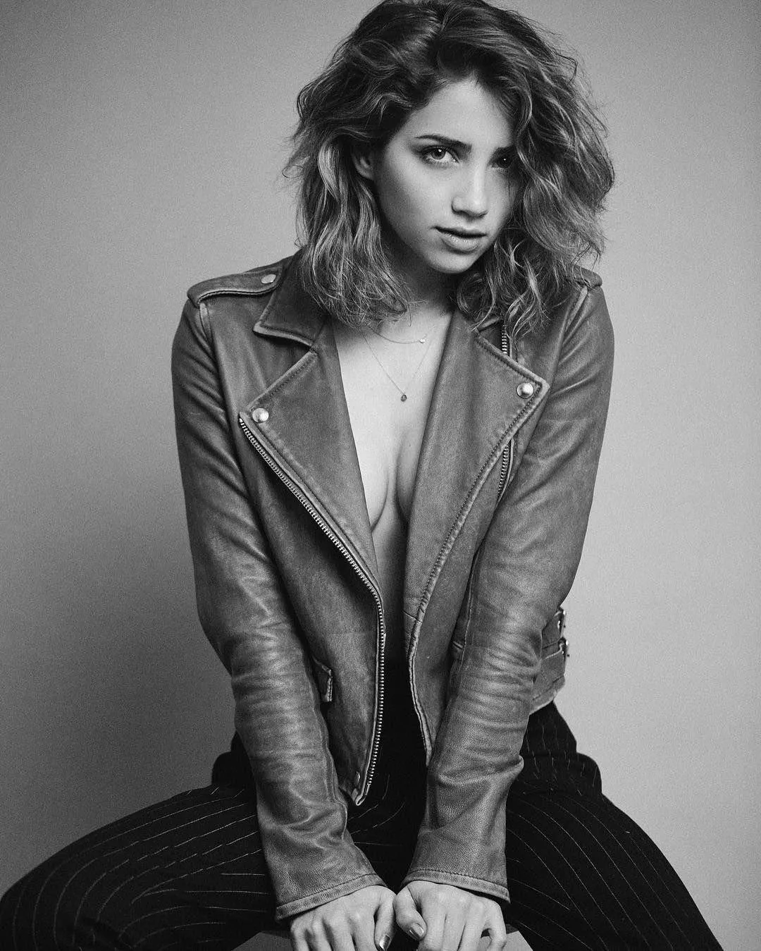 Feels like not a day goes by without my cock being driven crazy by Emily Rudd. Not that I'm complaining. Feels like not a day goes by without my cock being driven crazy by Emily Rudd. Not that I'm complaining.