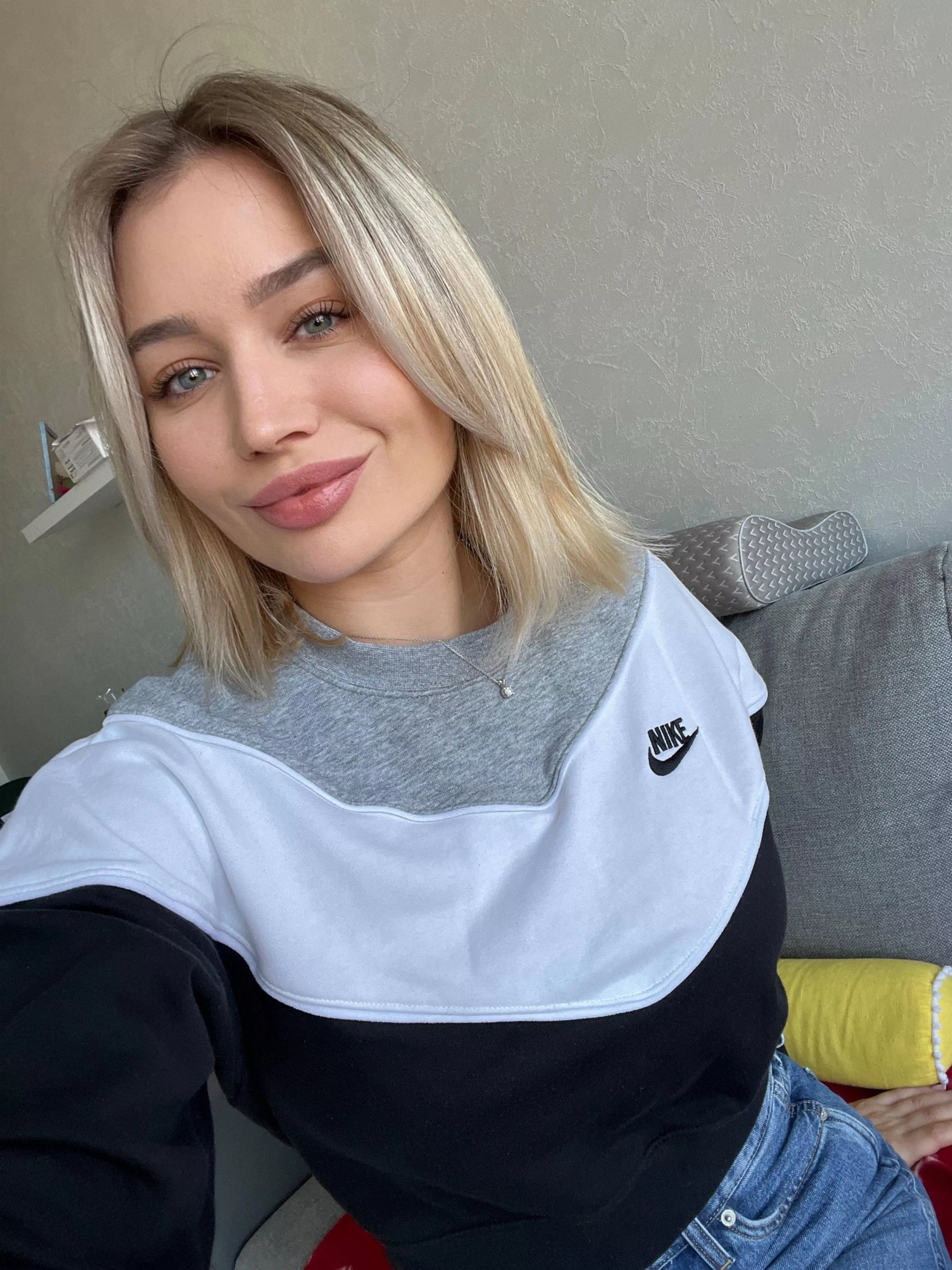 Feels like you have a boner now🥰