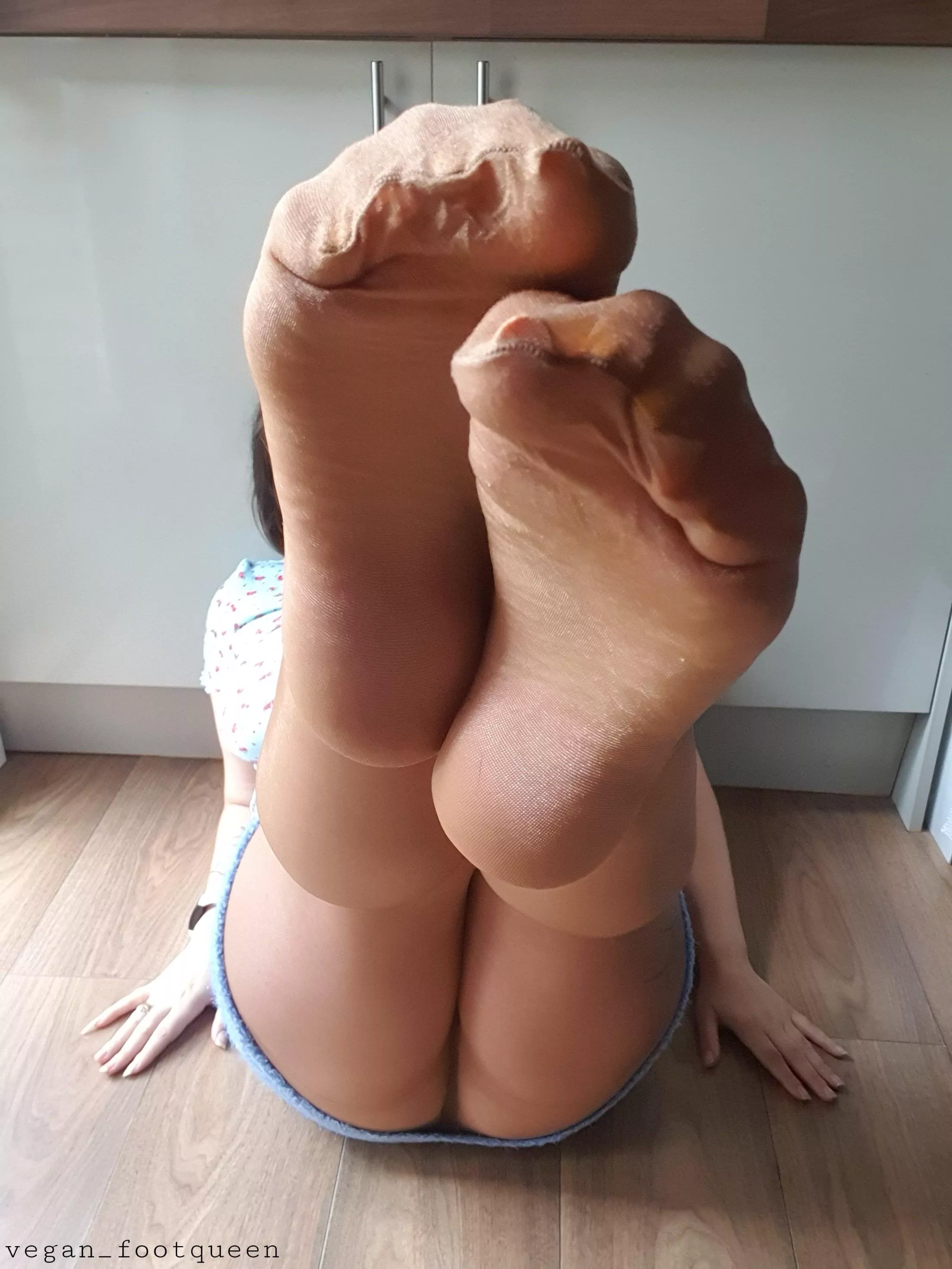 Feet up Friday 😝😝