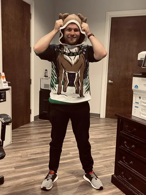 Felt cute, Merry Christmas π¦βοΈ & Happy Holidays gays!