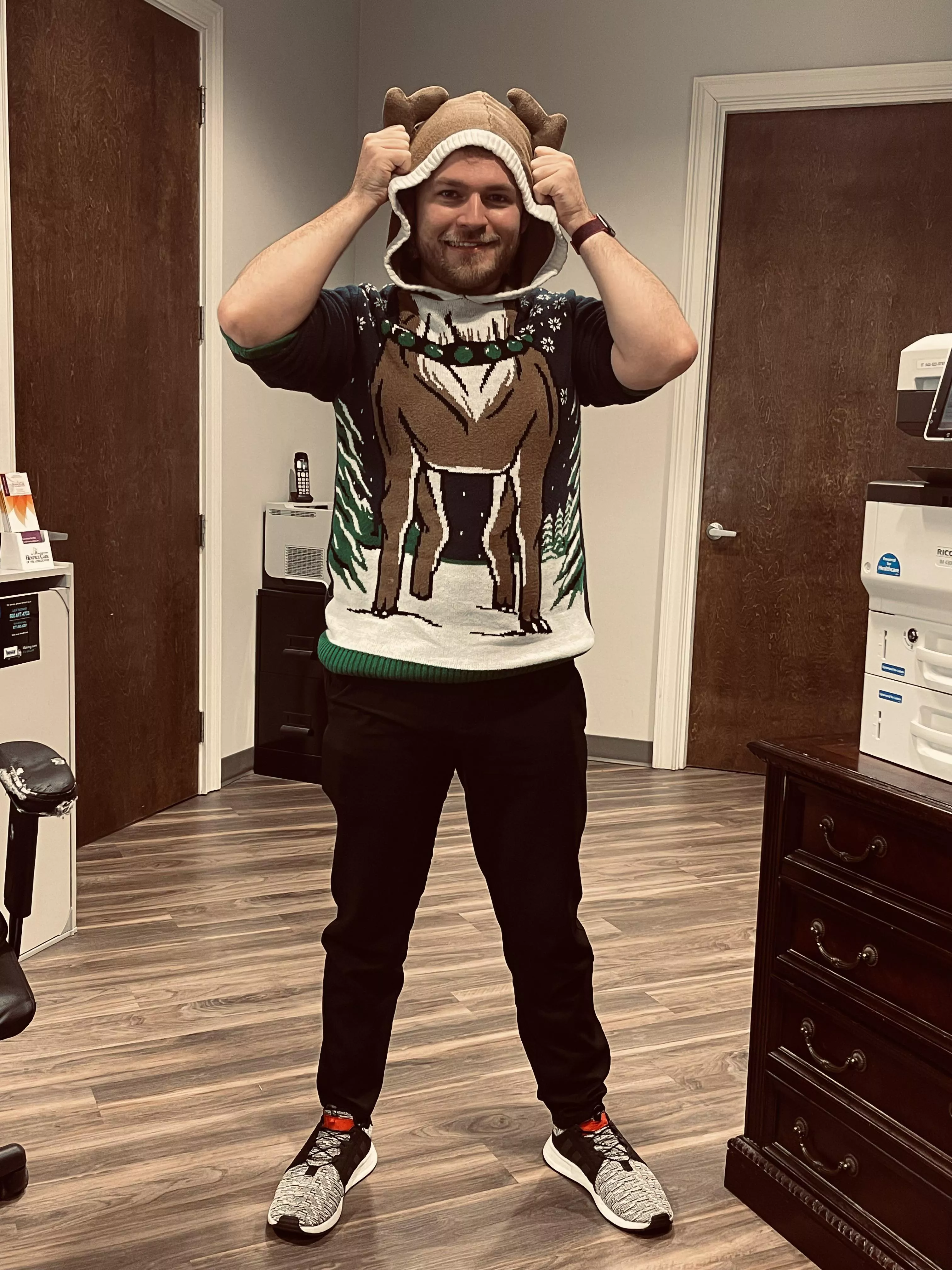 Felt cute, Merry Christmas 🦌❄️ & Happy Holidays gays!