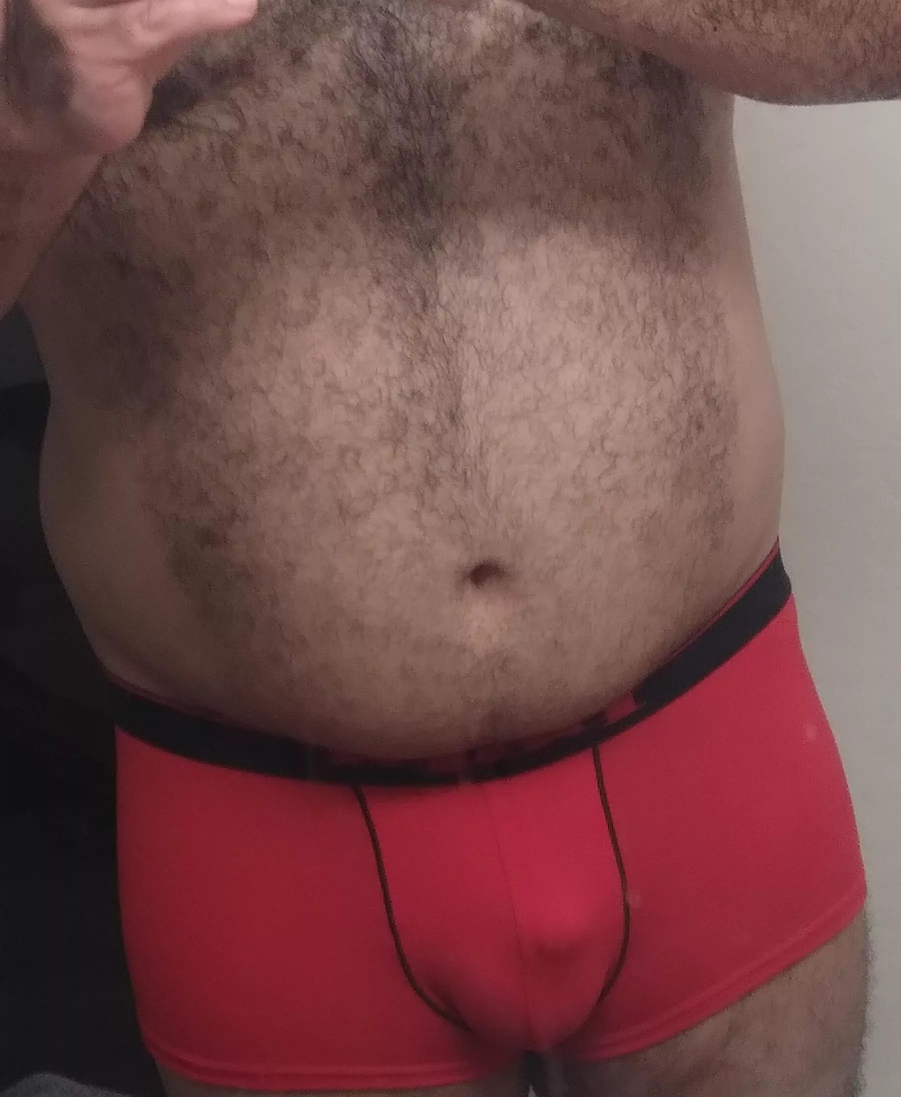 felt like sharing a boxer pic. let me know if you like it!