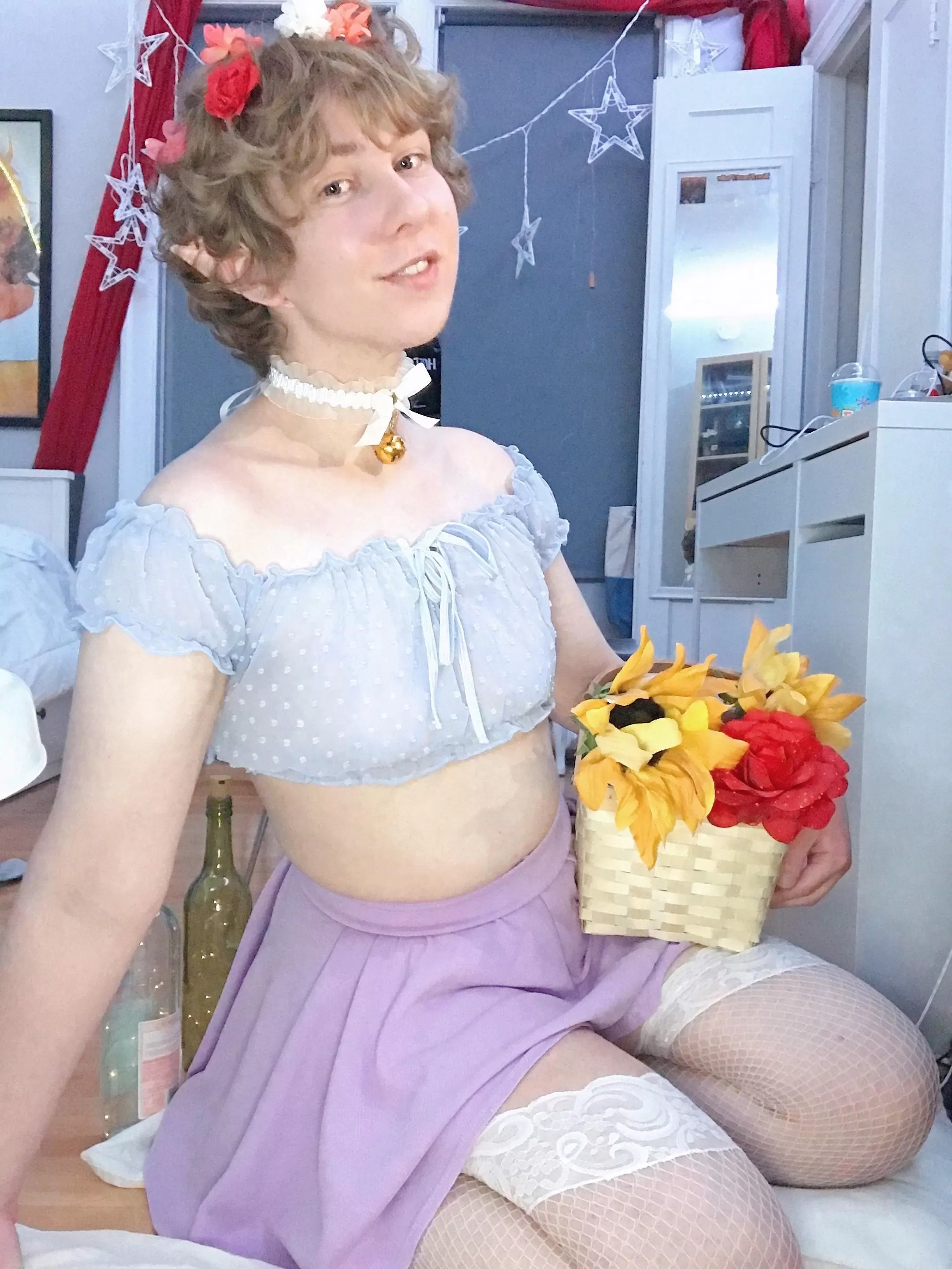 felt so soft as a femboy elf 🥰