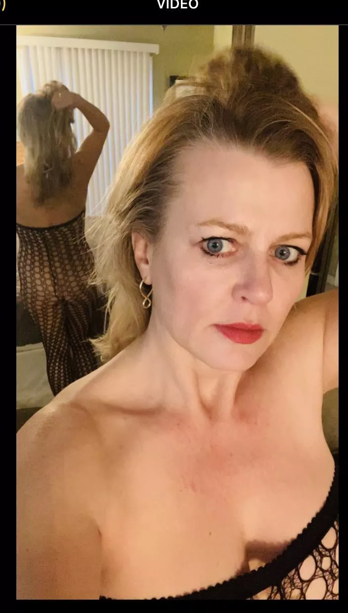 Female 48 Female 48