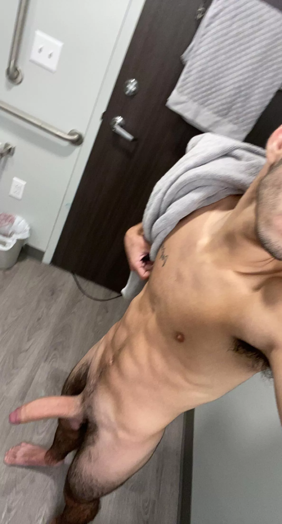 Female or trans HMU 😏