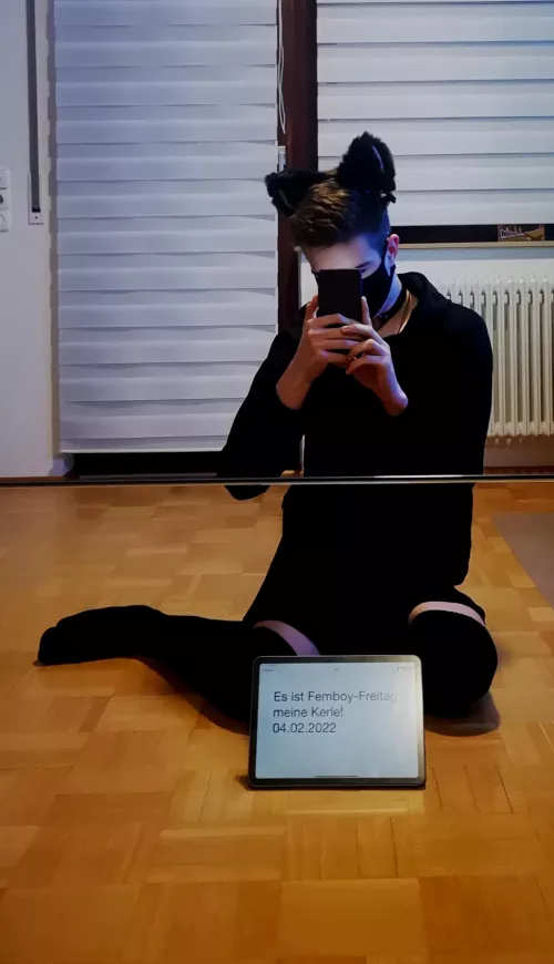 Femboy Friday, Greetings from Germany!