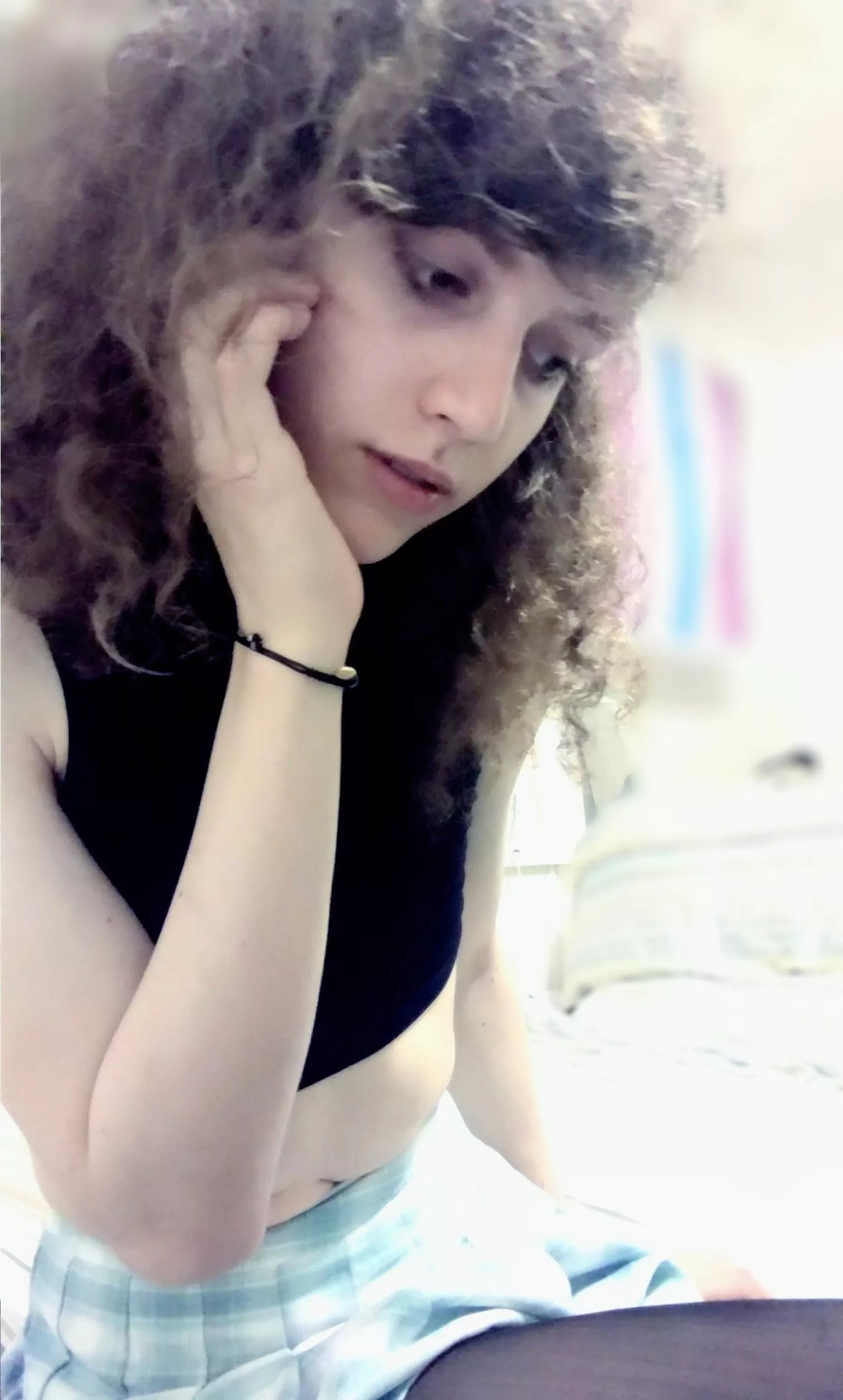 femboy tutoring at your service! 📖🍎