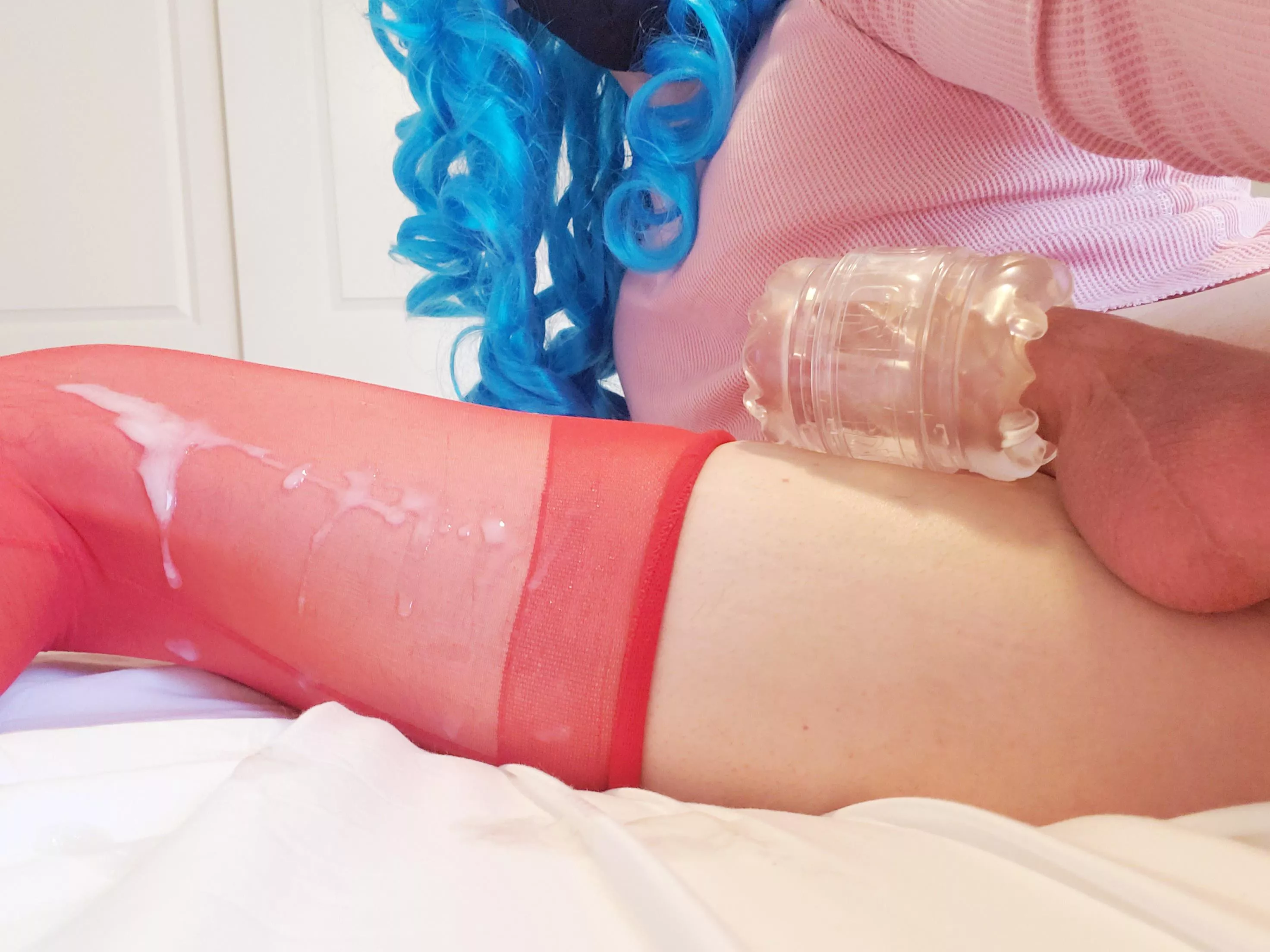 Femboys love toys 🤗