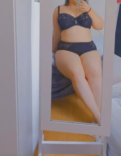 [f]ighting boredom in quarantine 😋