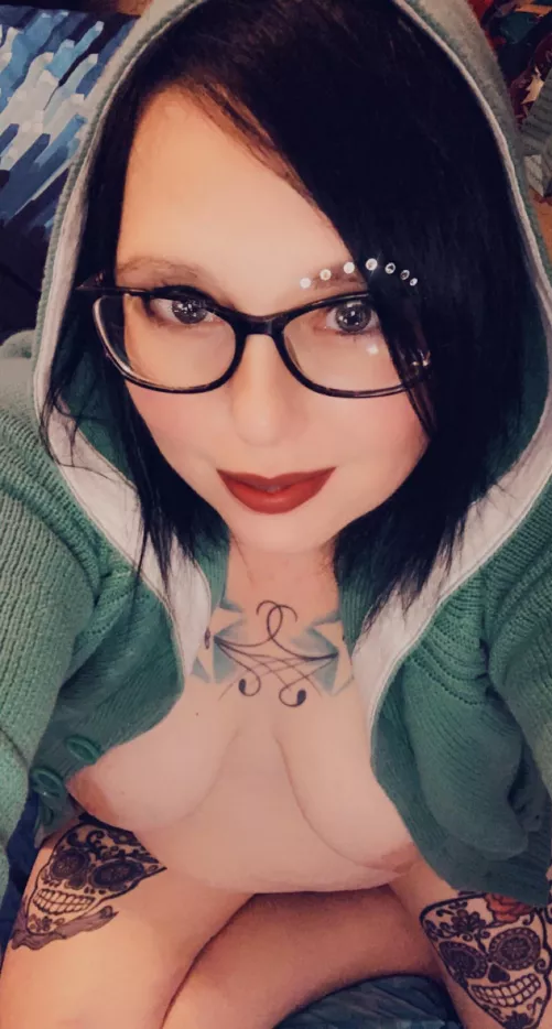 Fighting insomnia with red lipstick! What do you think?