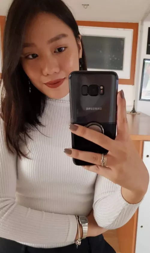 Filipina from 🇮🇹 kik and discord on bio