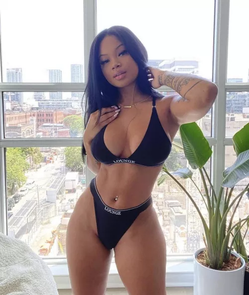 Filipina 🇵🇭 Ghanaian 🇬🇭