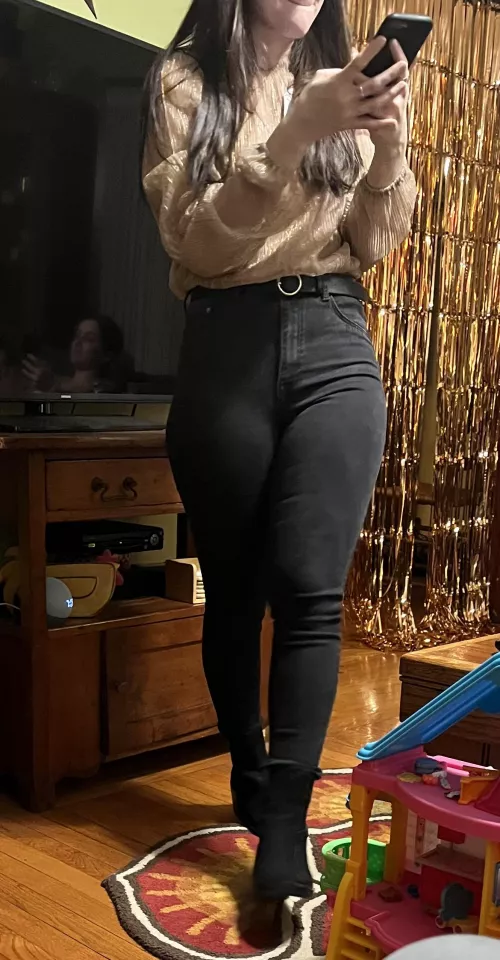 Filling out the jeans