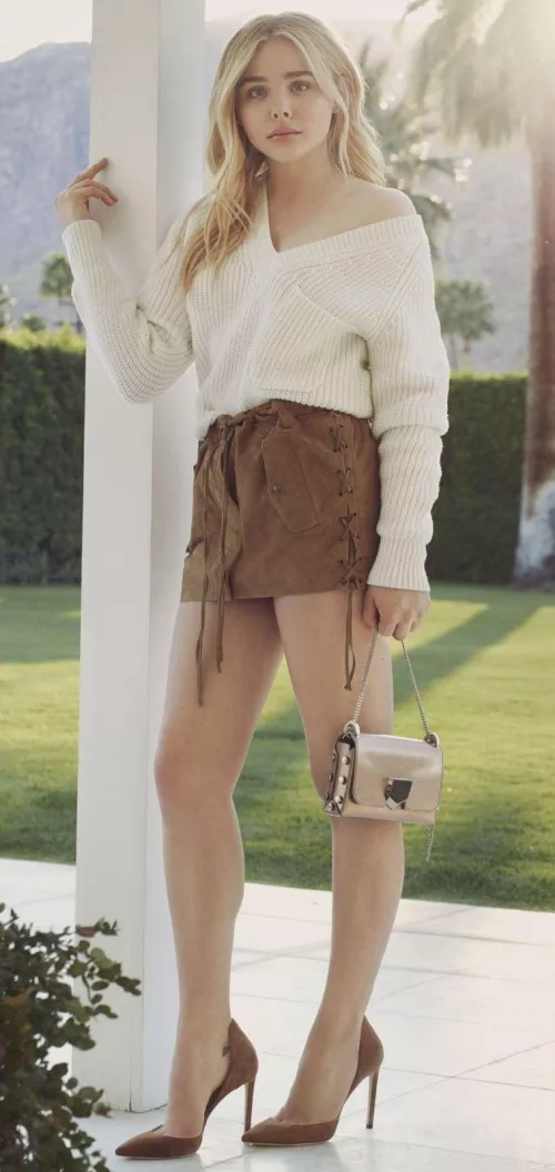 Finally, another day off to spend every second in bed with my pants off, completely devoted to worshiping Chloe Moretz and her silky smooth legs!