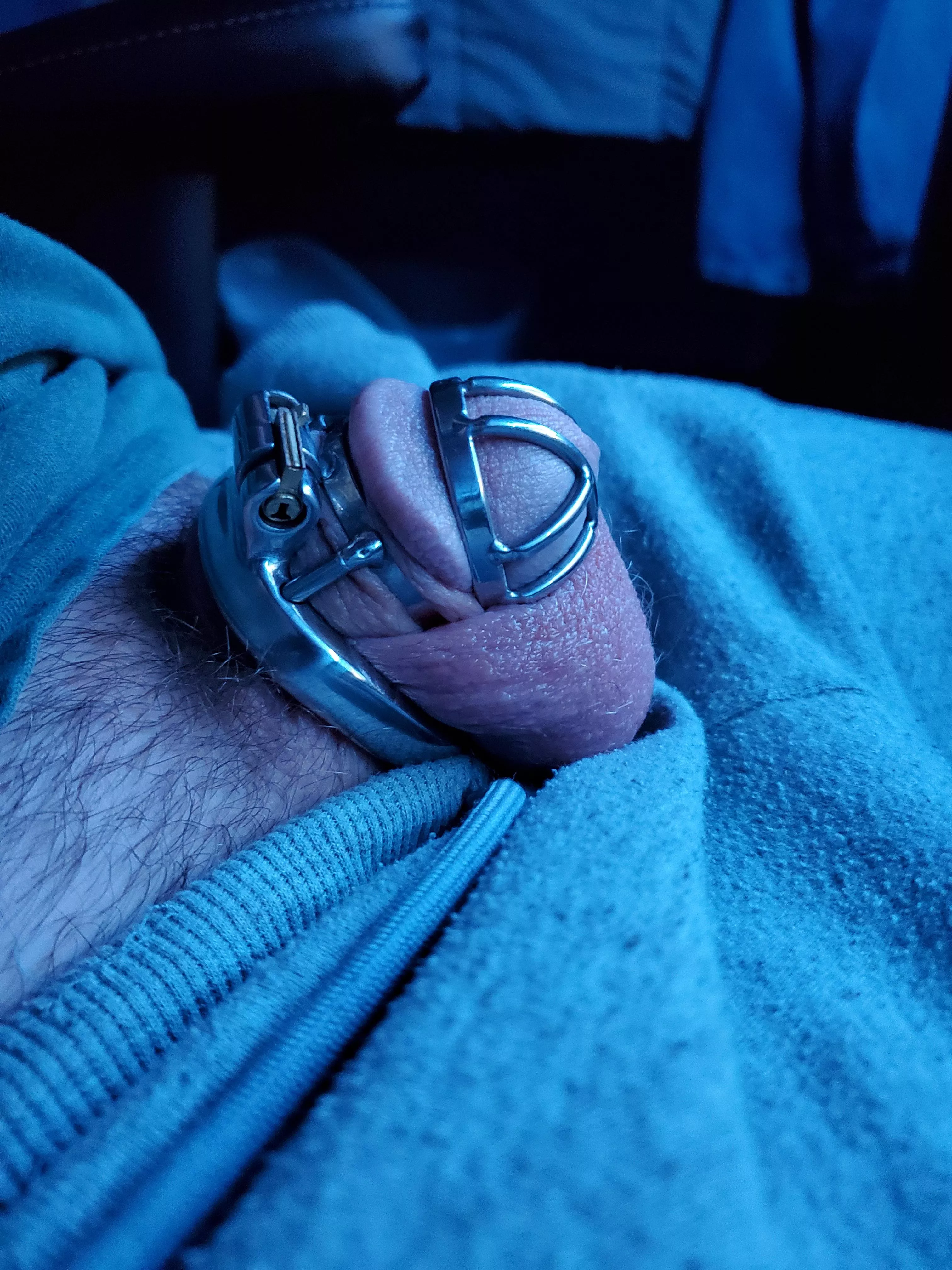 Finally got a cage that suits my size, how long should I wear it?