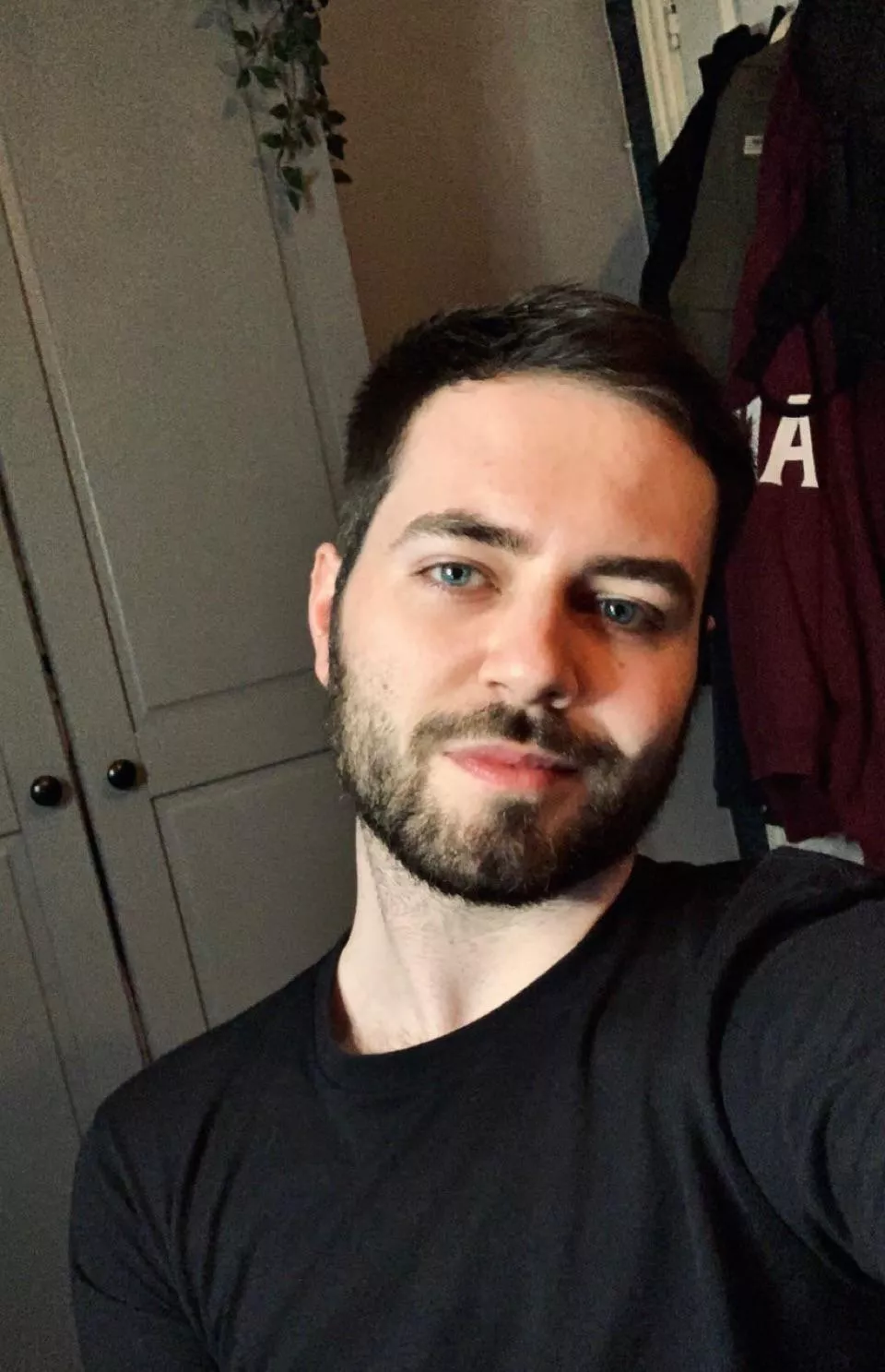 finally the weekend! that’s cause for celebration tbh ✨