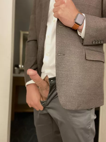 First day back in-person tomorrow, so if you recognize me in this don’t be shy