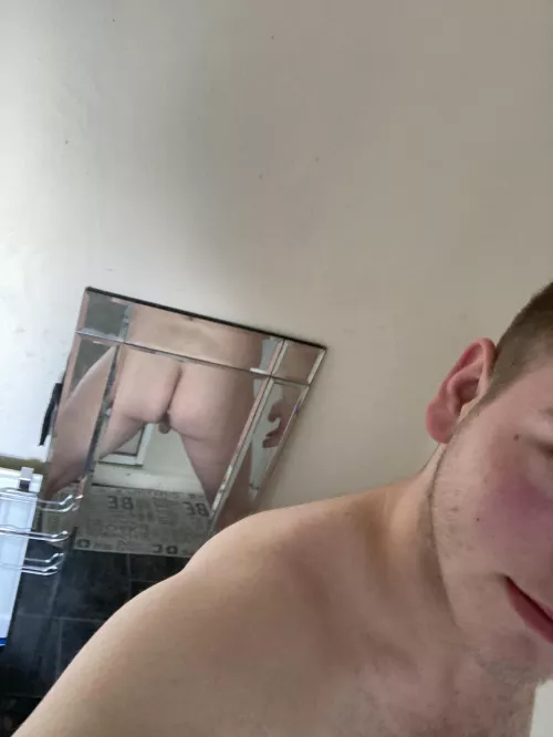 First nsfw post here please donβt be mean
