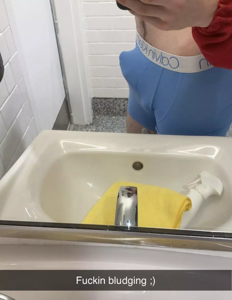 First post 22 year old bi here