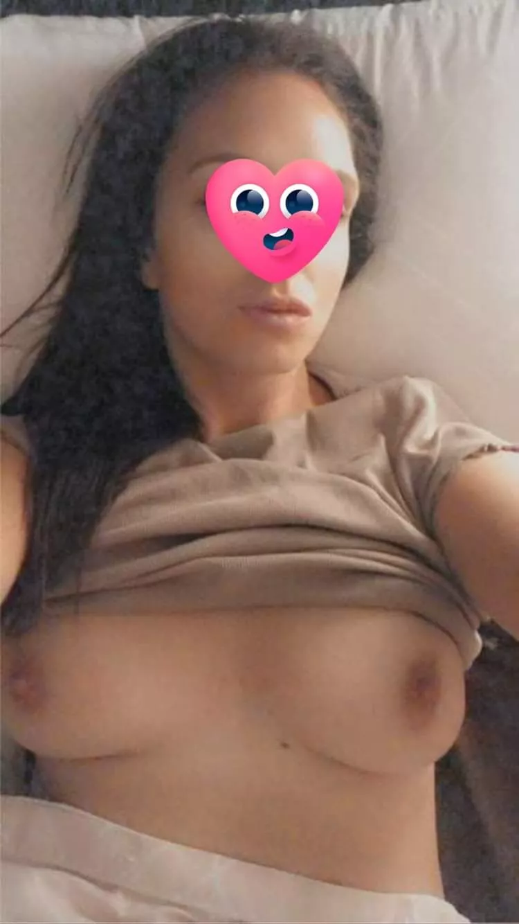 First post at bf's request, rate me and comment plz x