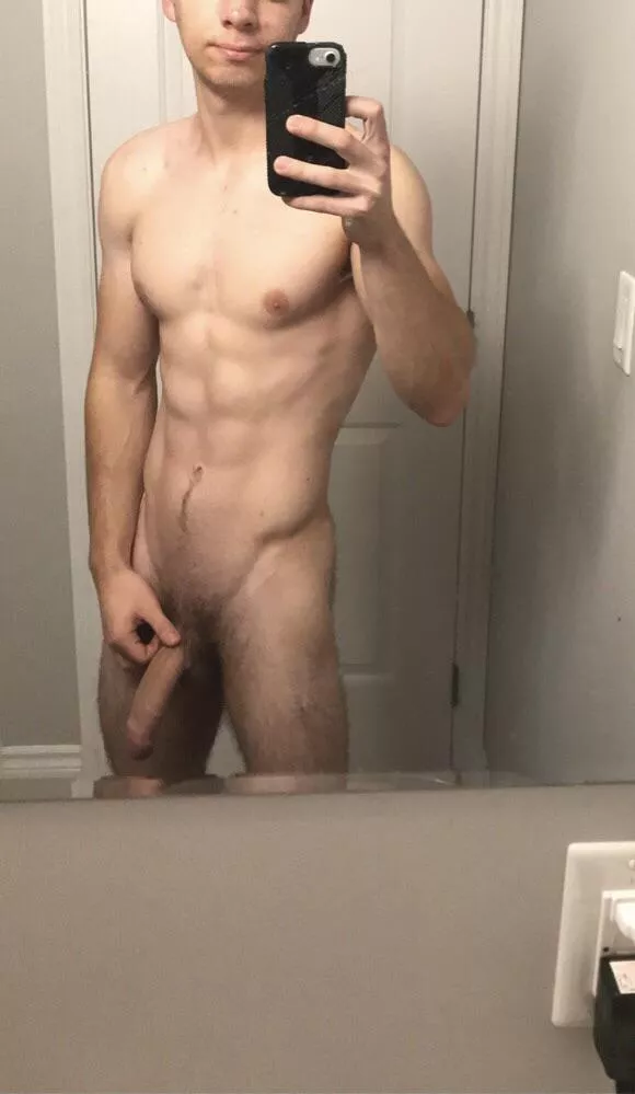 First post here and I’m a bit nervous about showing this much of my face 😅 hope you enjoy First post here and I’m a bit nervous about showing this much of my face 😅 hope you enjoy
