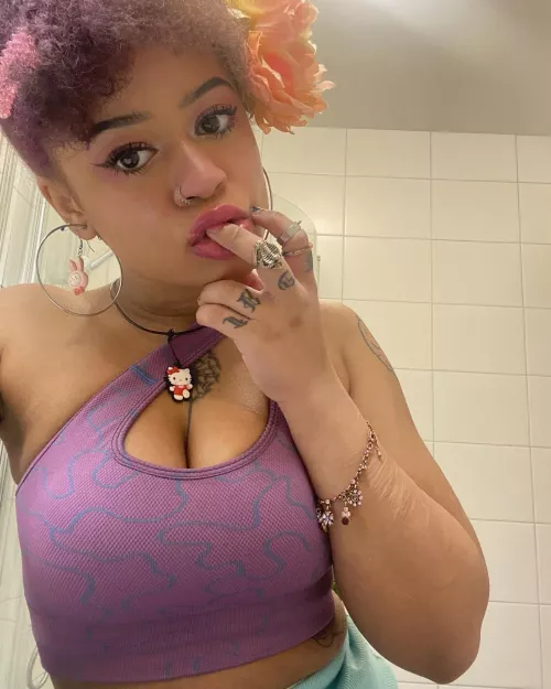 First post here! Be kind <3