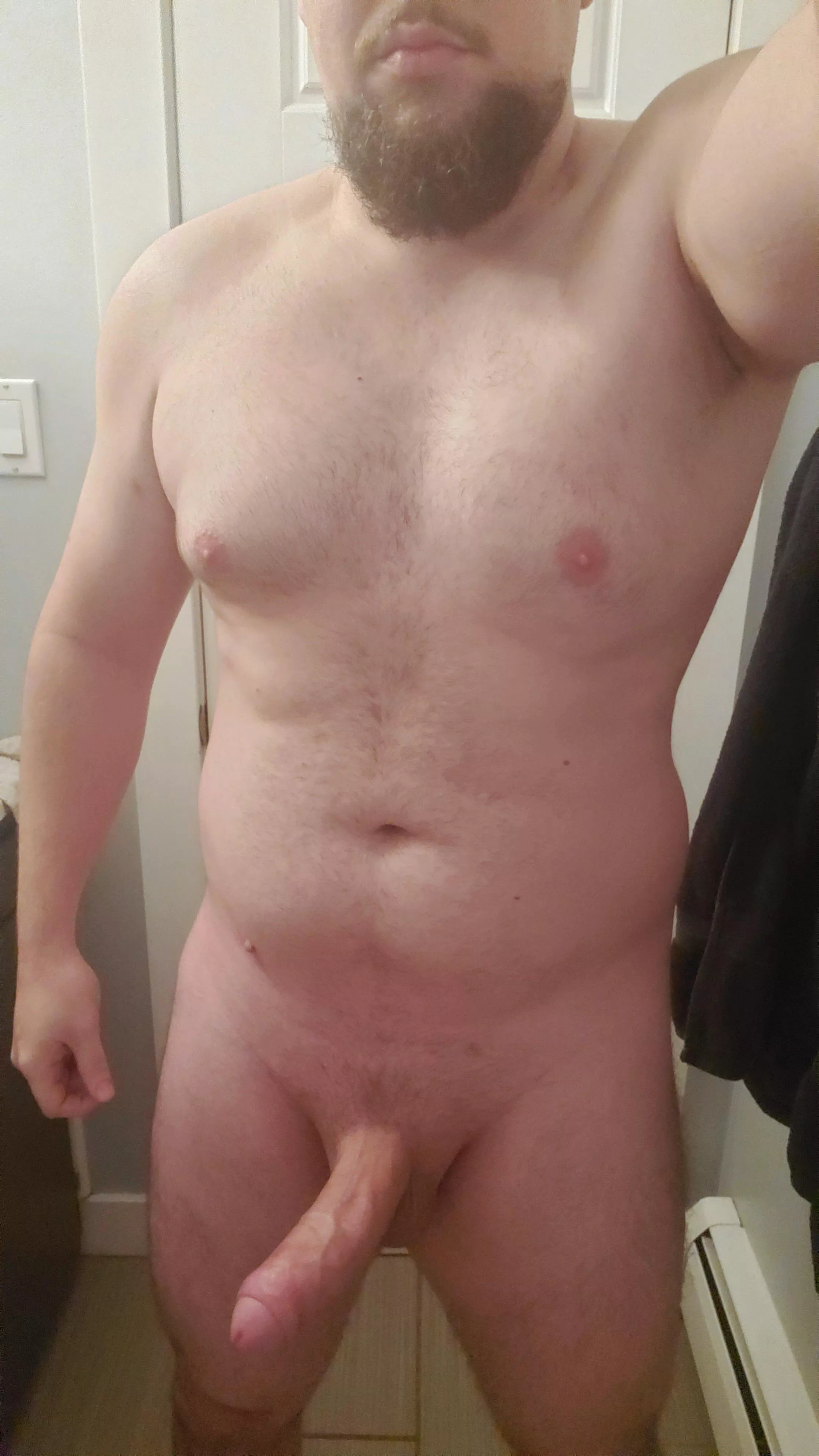 First post here! Hope you folks like my beard and boner First post here! Hope you folks like my beard and boner