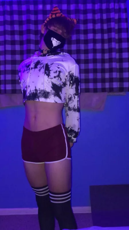 First post here so pls be nice! (//∇//) Trying to make some femboy friends 🥺💛