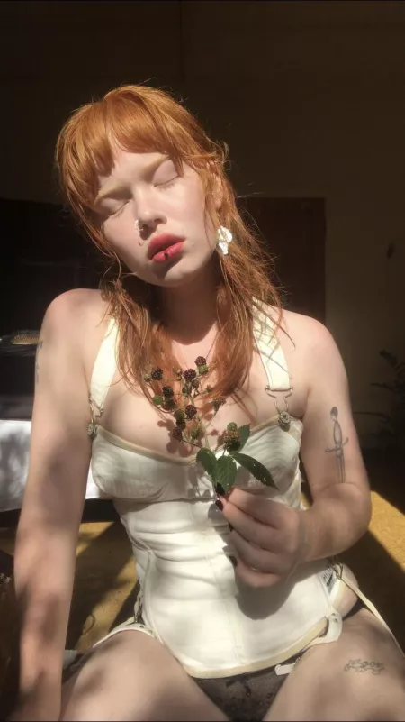 First post here - what do you think of my corset?