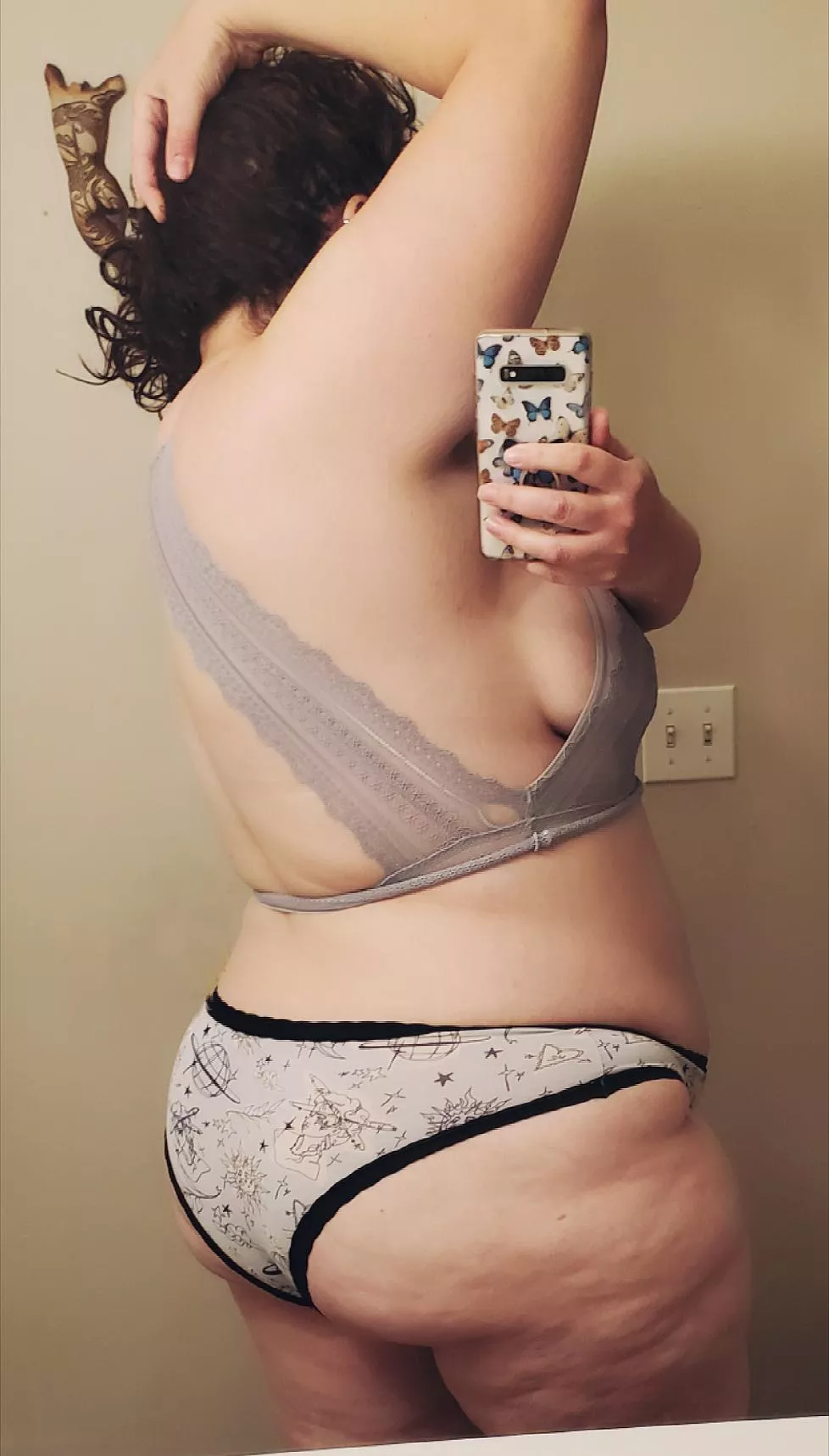 First post, I'm obsessed with all these curves 😍