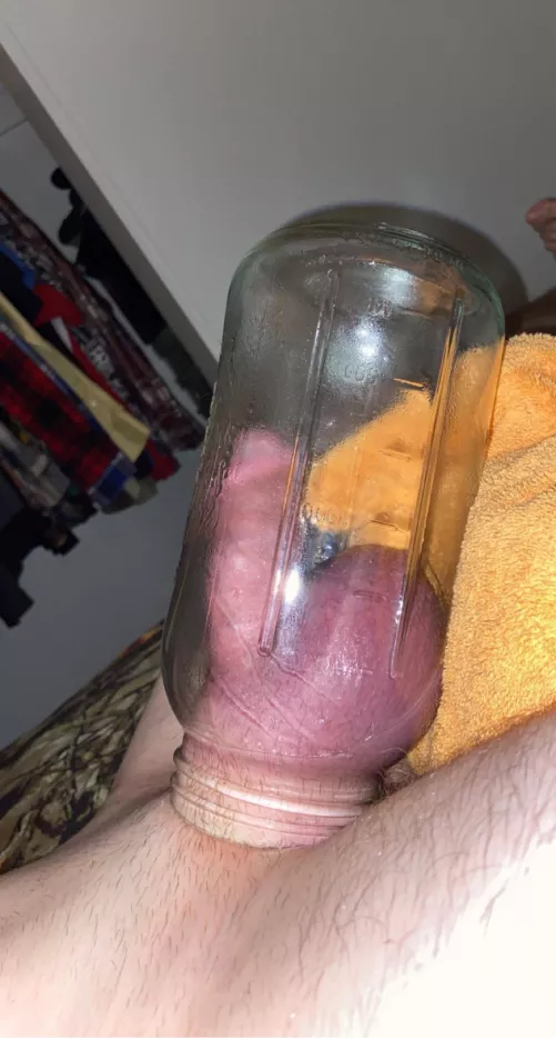 First pump since upgrading from a 32oz to 64oz jar. A lot of room left to grow