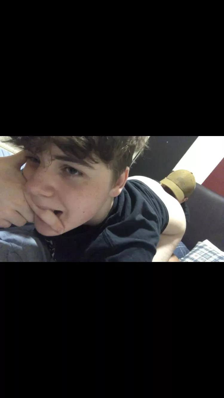 First time being rimmed, felt so much better than I thought x