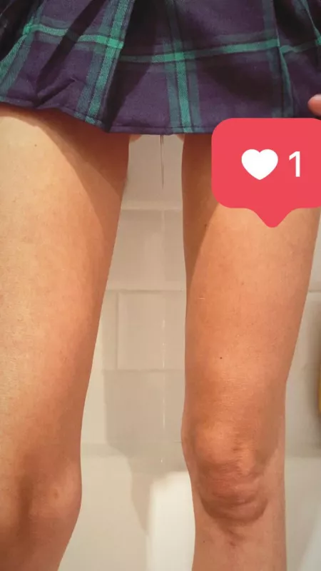 First time peeing in my sexy little skirtπ