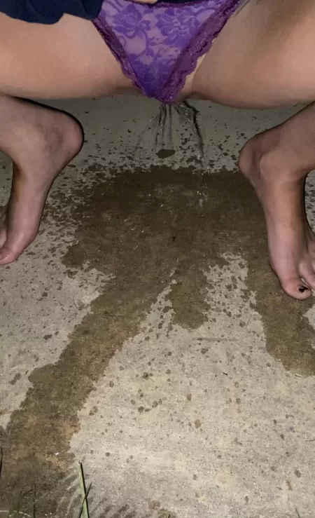 First time peeing outside and a car drives by๐