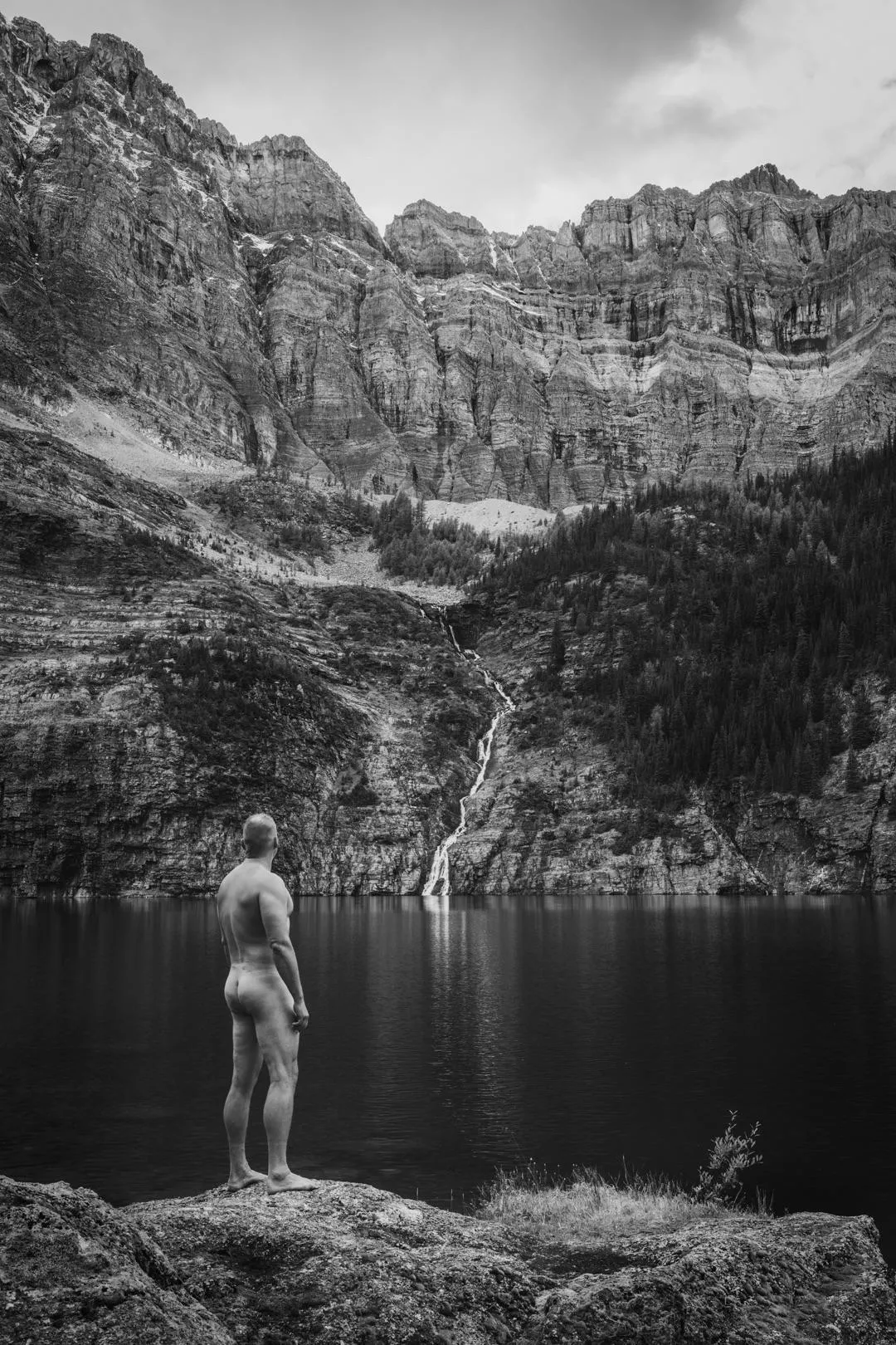 First time post. Documenting myself in nature to help improve my body self acceptance. First time post. Documenting myself in nature to help improve my body self acceptance.