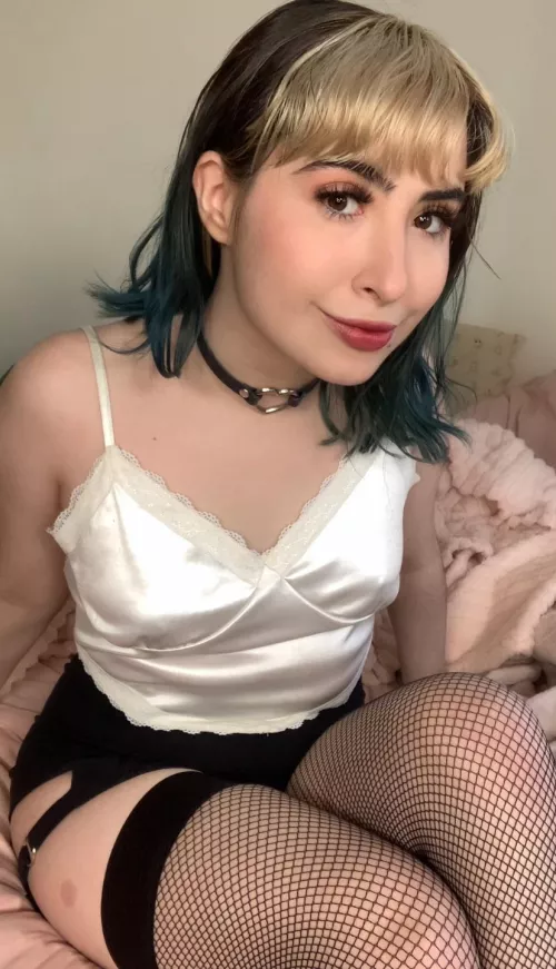 first time posting here! hope you like shy girls too ૮ ˶ᵔ ᵕ ᵔ˶ ა