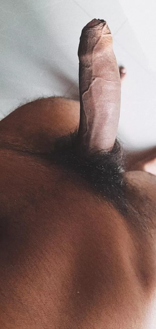 First time revealing myself on internet and I'm scared 😬let me know how I look👅💦 also hit me up for a chat