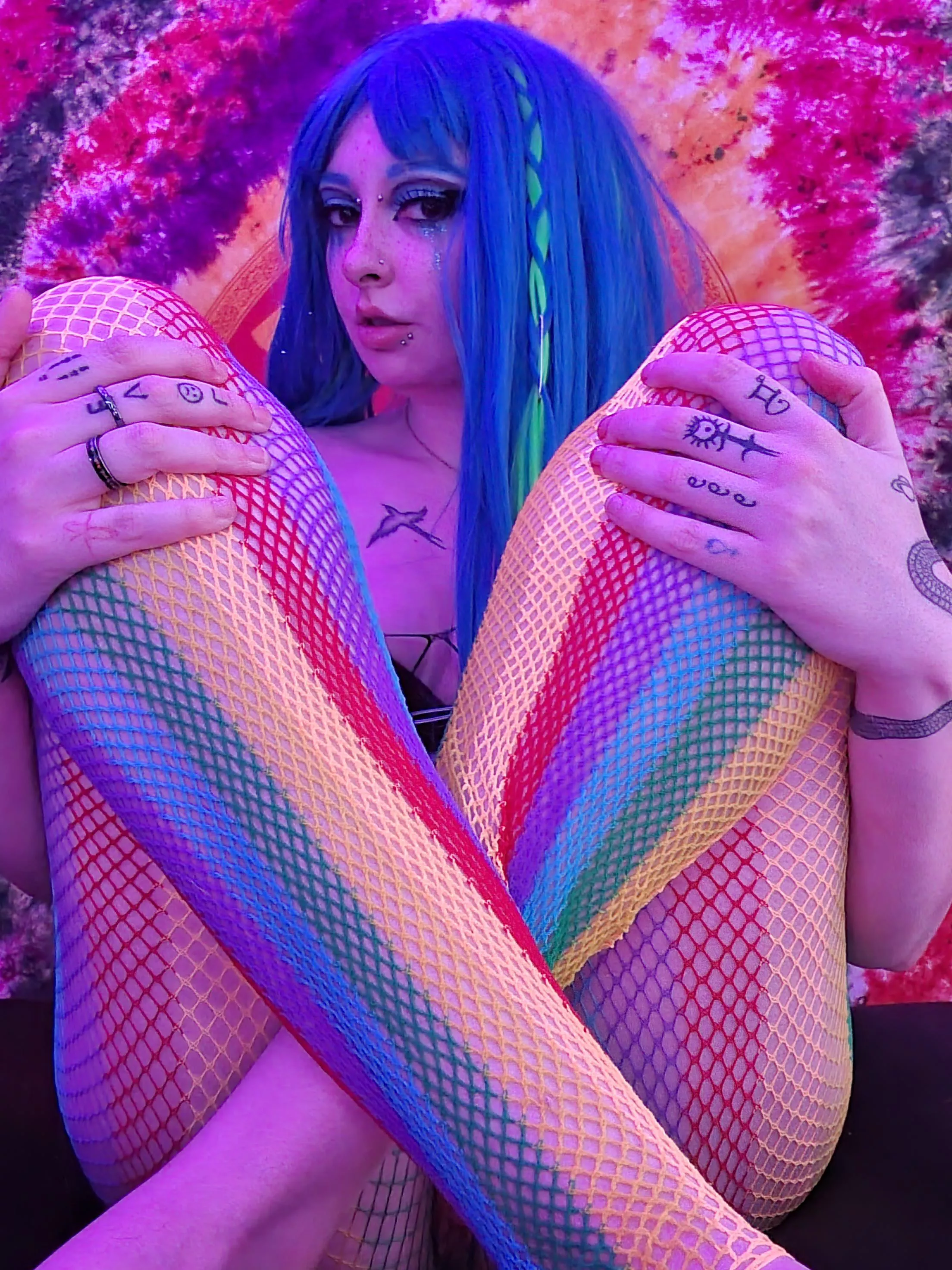 Fishnets are one of my favorite feelings 😏