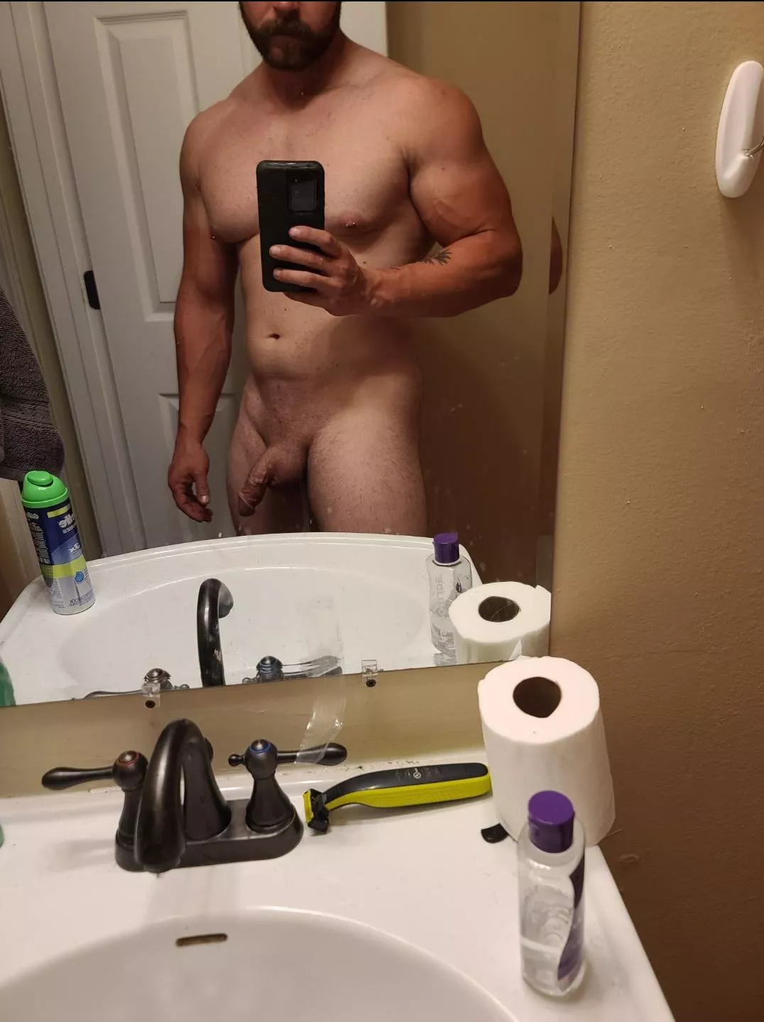 Fixing to shower. Fixing to shower.