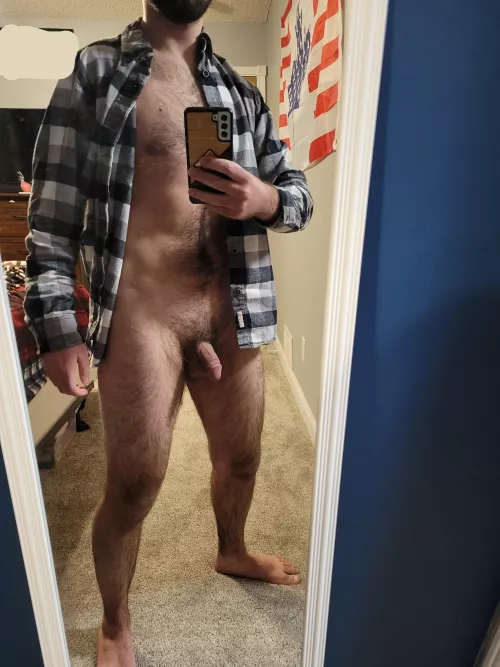 Flannels and fur keep me warm when it gets below zero out🥶