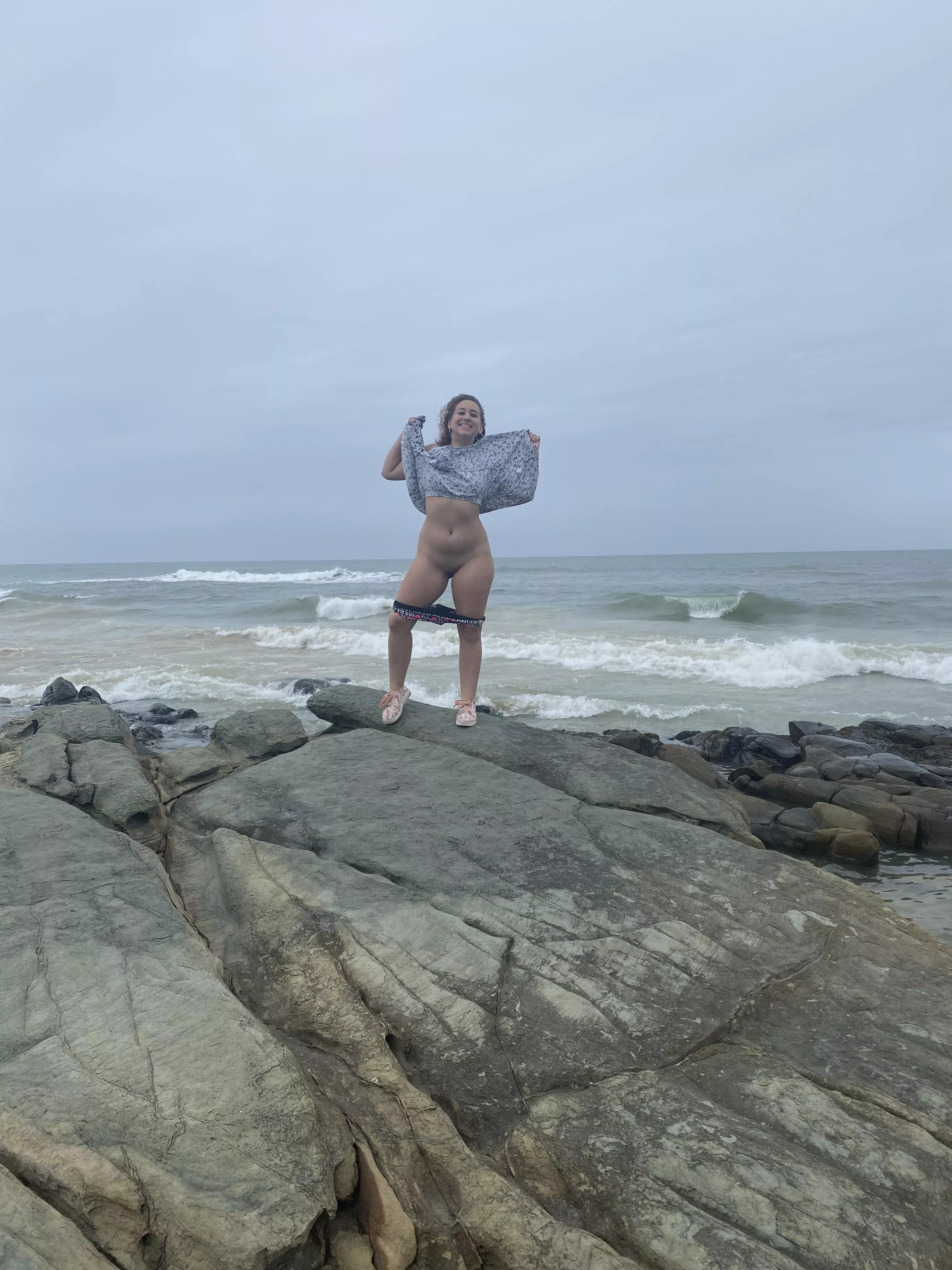Flashing everyone on the beach 😜