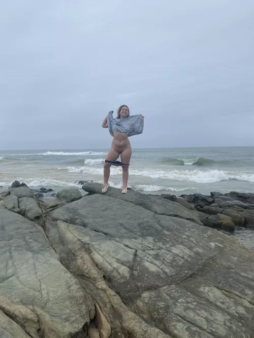 Flashing everyone on the beach 😜