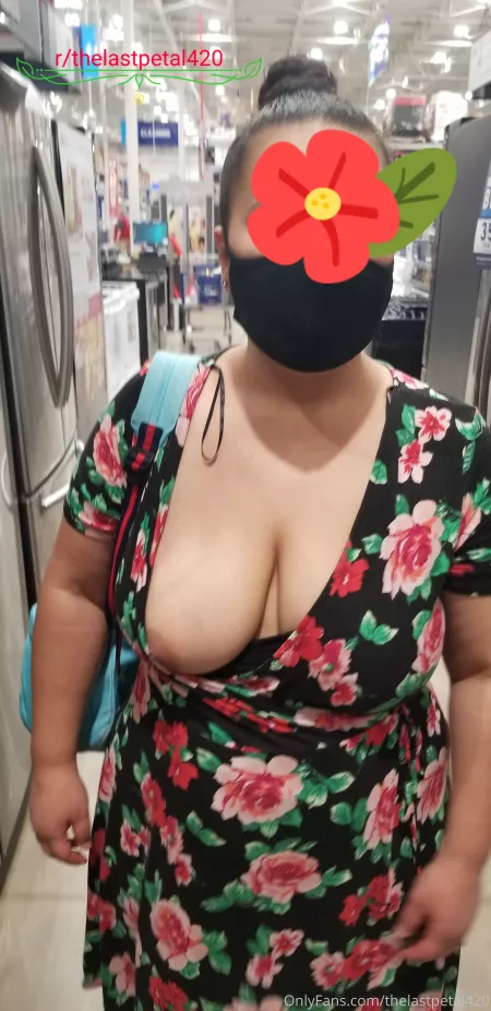 Flashing in lowes more of me in the comments! (OC) (F)