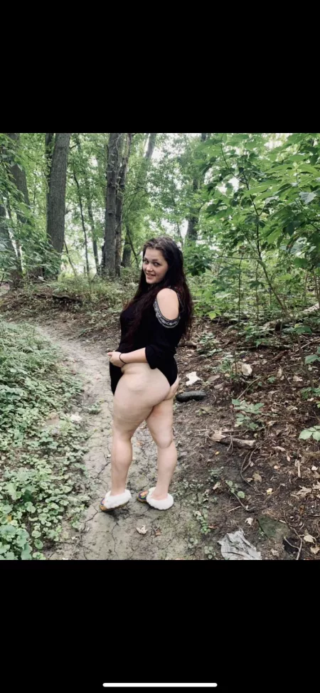 Flashing on walks is my faveπ