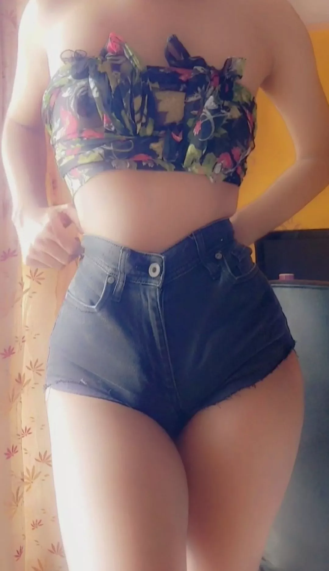 ☺️floral fabrics look good on me?🌺🖤