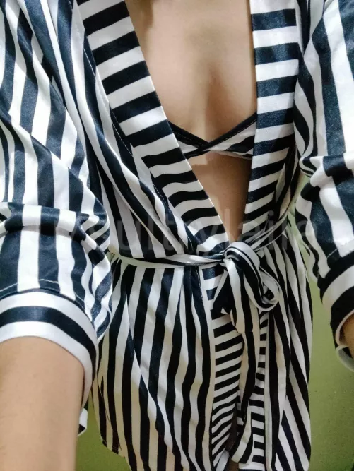 [F][OC] Pull the string and find out what's underneath.